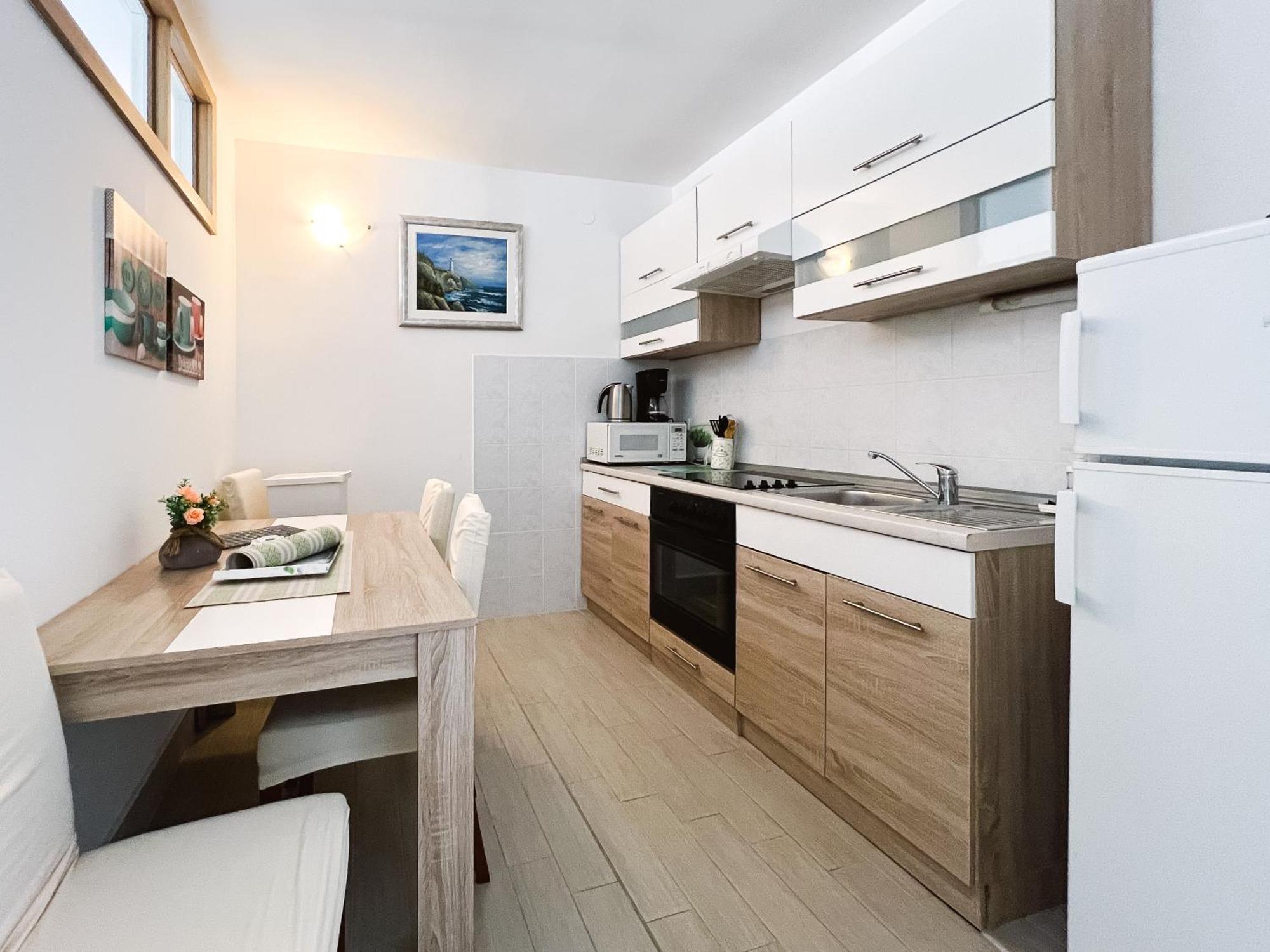Modern Apartment In The Heart Of 奈维斯 外观 照片